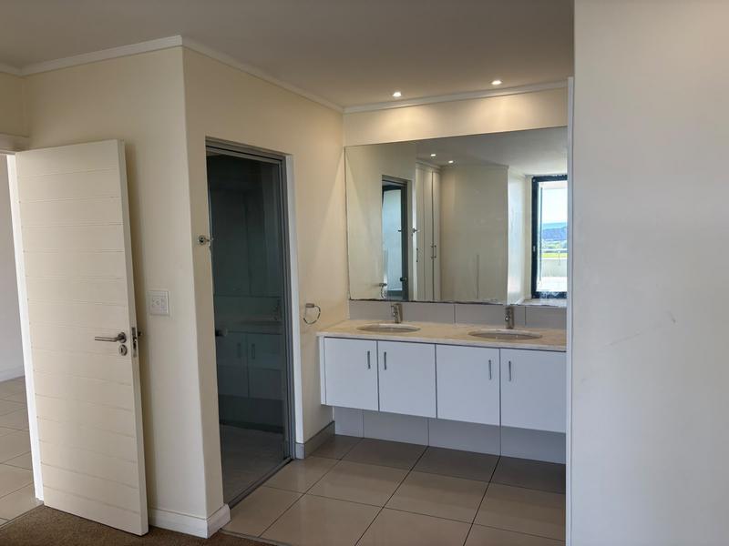 2 Bedroom Property for Sale in Humewood Eastern Cape